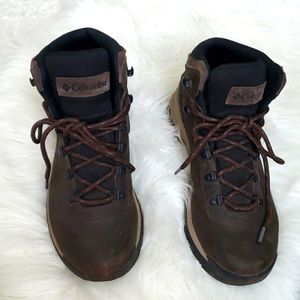 Columbia waterproof brown hiking boots. Size 10 US.